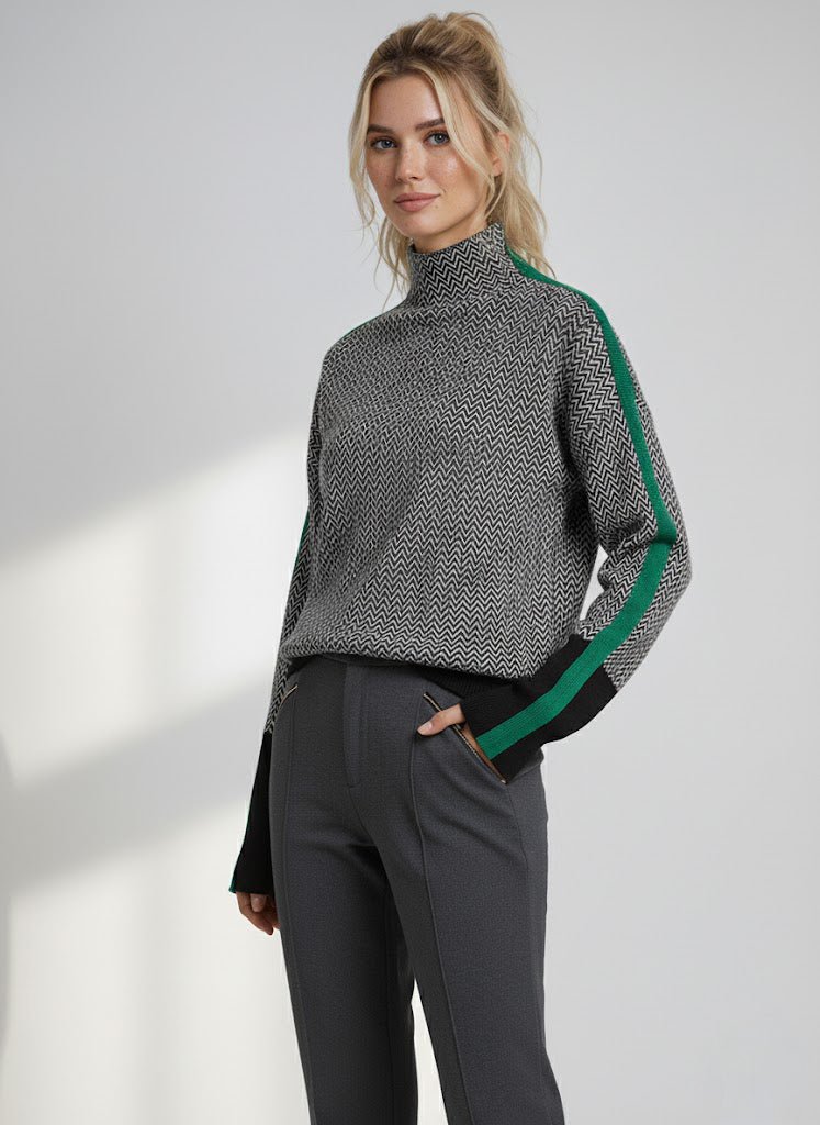 Tavaro | Contrast Stripe Pullover